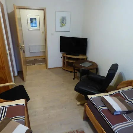 Zum Weinberg 푸르슈텐발데