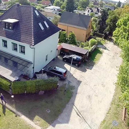 게스트하우스 Zum Weinberg *