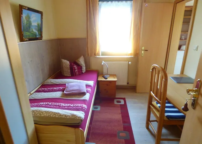 بيت ضيافة Zum Weinberg فرستيتفالد